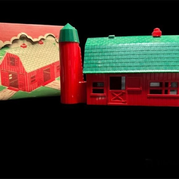 Plasticville,  USA Barn Kit BN 1 - Picture 1 of 7